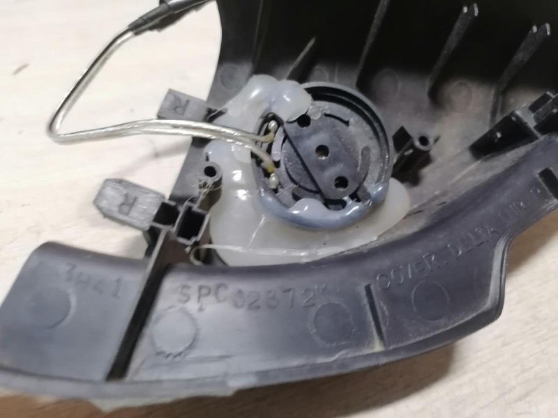 Lancer 10 №1 заглушка зеркала с пищалкой правая эл