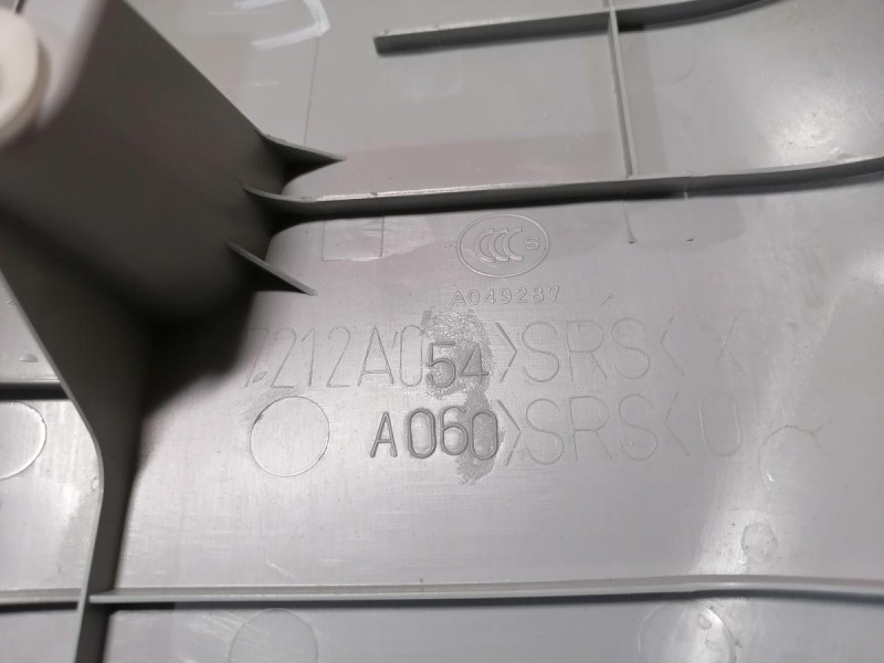 Lancer 10 №1 обшивка задней стойки верхняя правая