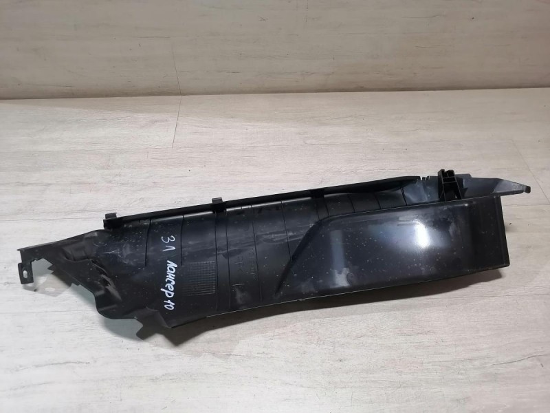 Lancer 10 №1 обшивка задней стойки нижняя левая