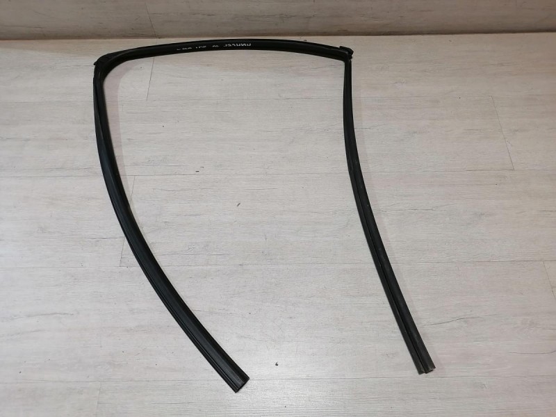 Lancer 10 №1 бархотка верхняя задняя правая