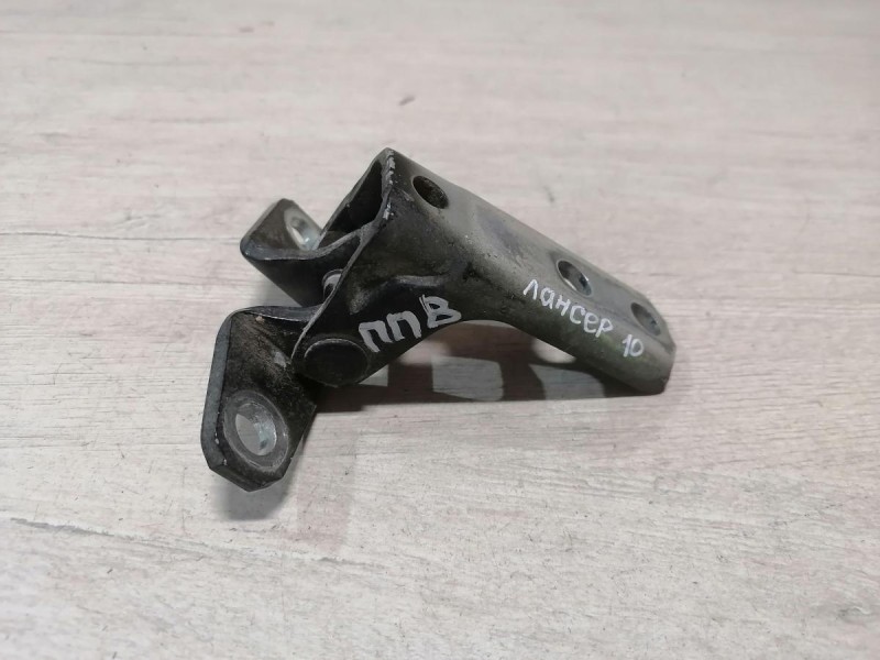Lancer 10 №1 петля двери передняя правая верхняя