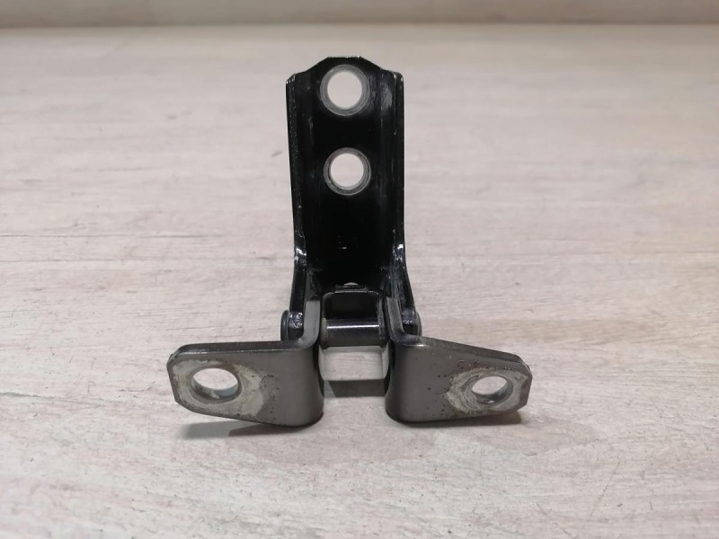 Lancer 10 №1 петля двери задняя правая нижняя