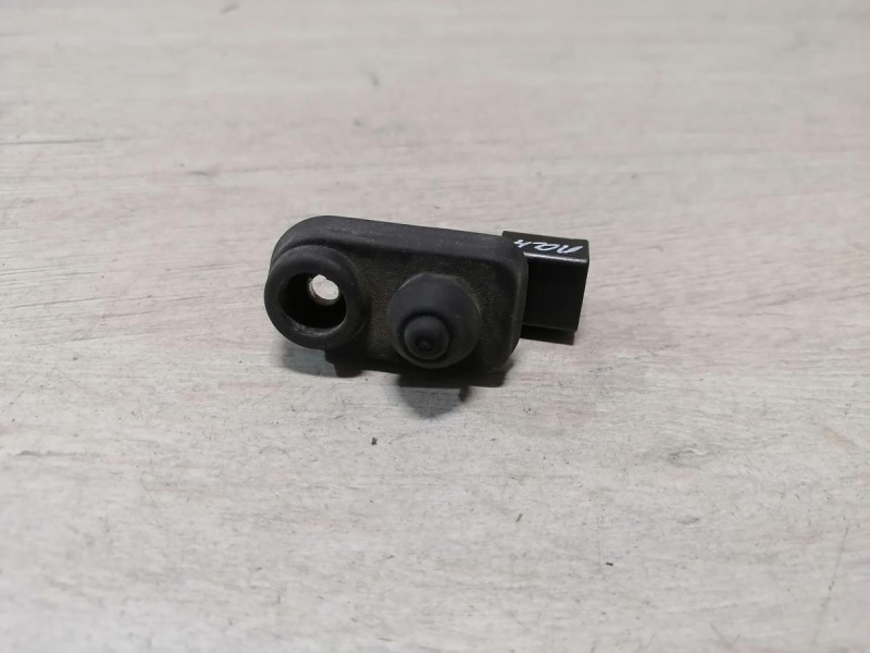 Lancer 10 №1 концевик двери