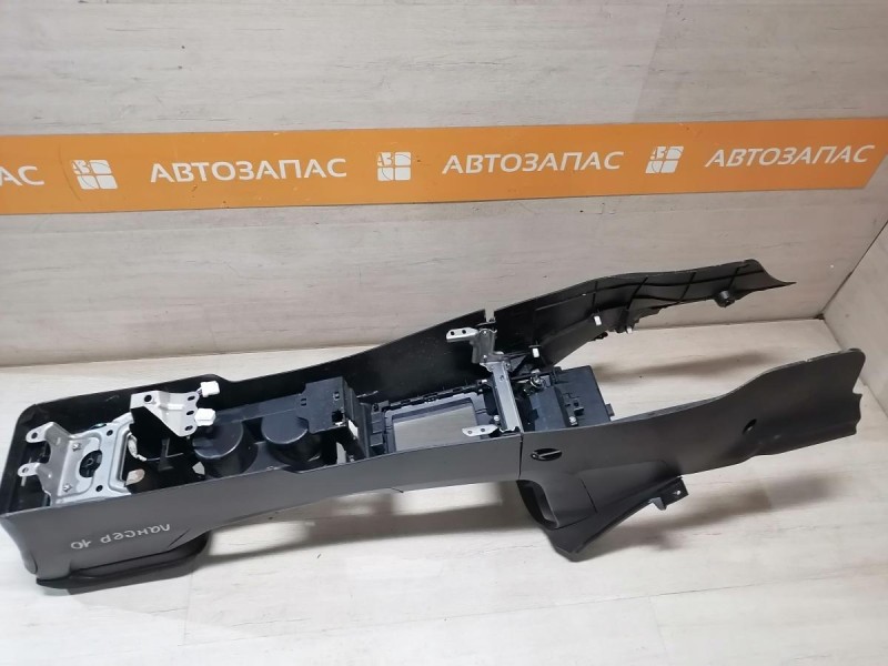 Lancer 10 №1 подлокотник