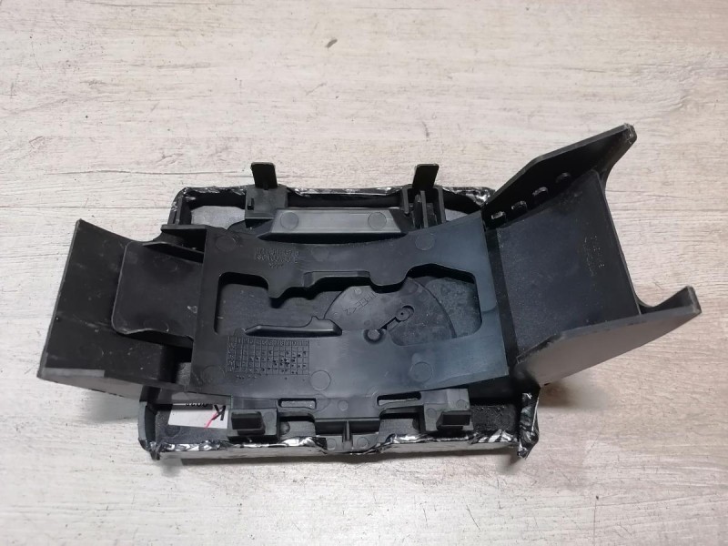 Lancer 10 №1 накладка центральной консоли под кулису акпп ручка кулисы акпп к-кт