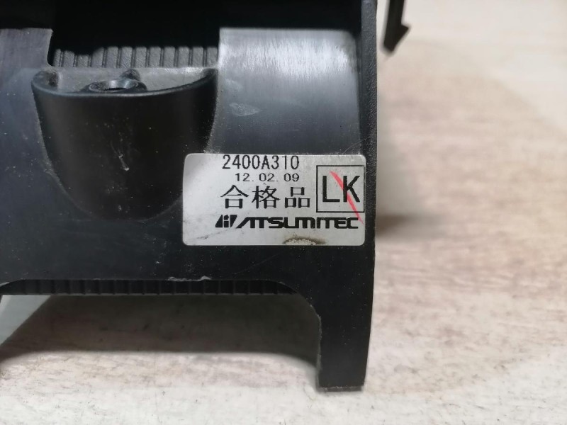 Lancer 10 №1 накладка центральной консоли под кулису акпп ручка кулисы акпп к-кт