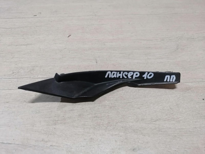 Lancer 10 №1 уголок жабо правый