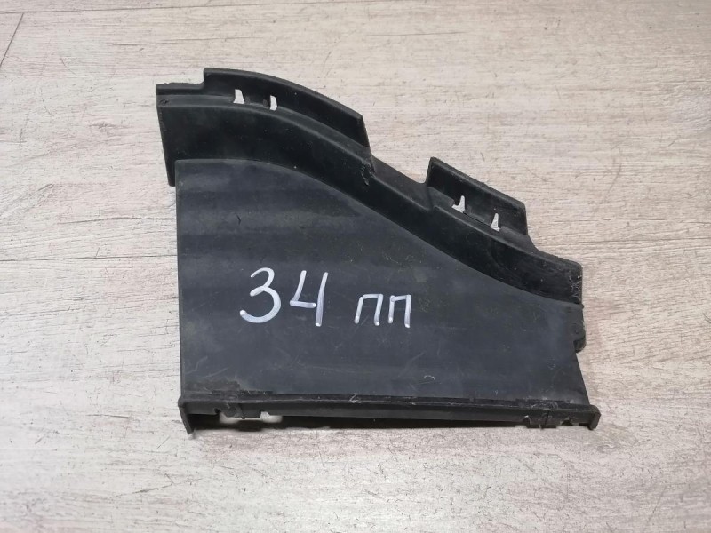 Logan №34 дефлектор радиатора правый 623125799