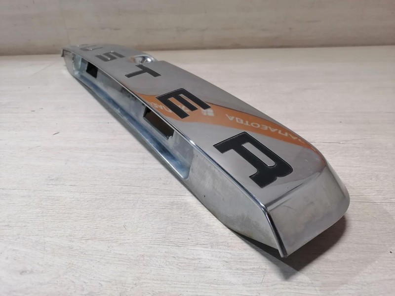 Duster №6 молдинг крышки багажника