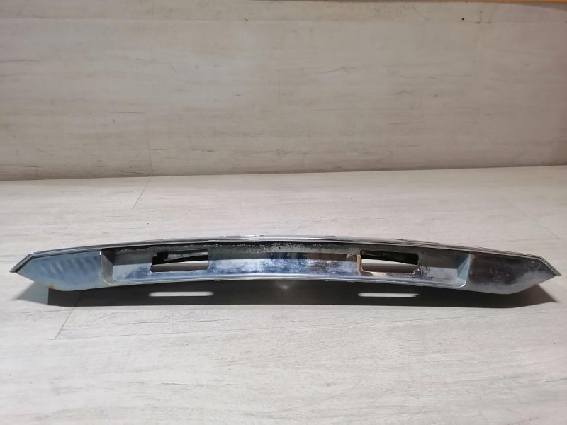 Duster №6 молдинг крышки багажника