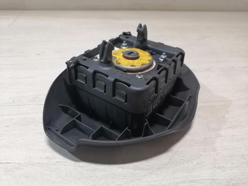 Duster №6 подушка безопасности в руль