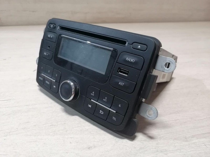 Duster №6 магнитола штатная