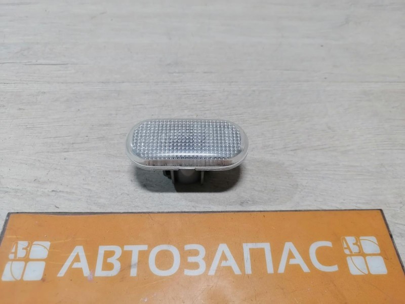 Duster №6 повторитель поворота в крыло