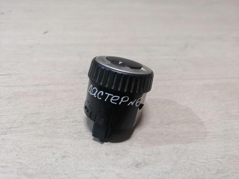 Duster №6 кнопка переключения полного привода