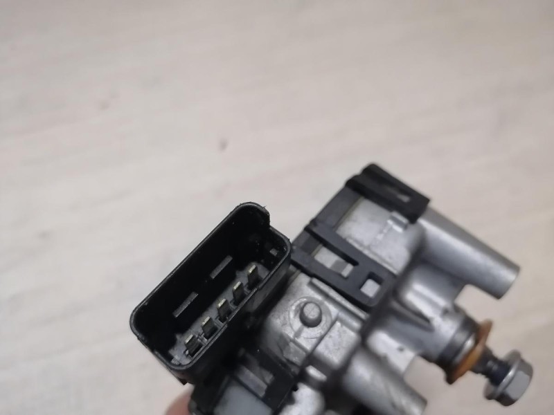 Duster №6 моторчик стеклоочистителя