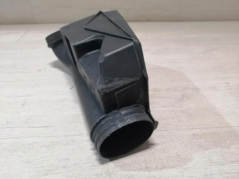 Duster №6 резонатор воздушного фильтра 1,6