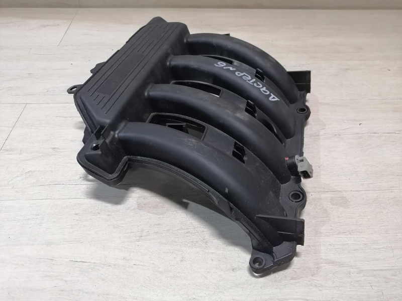 Duster №6 коллектор впускной 1,6