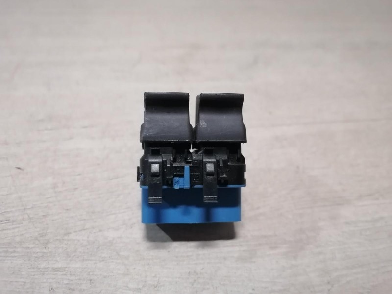 Duster №6 блок управления стеклоподъемниками