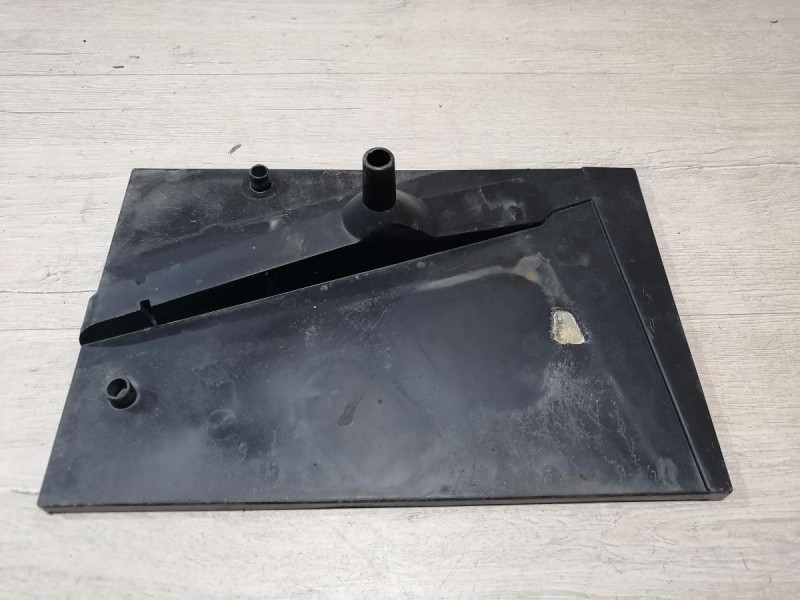 Duster №6 площадка под аккумулятор акб