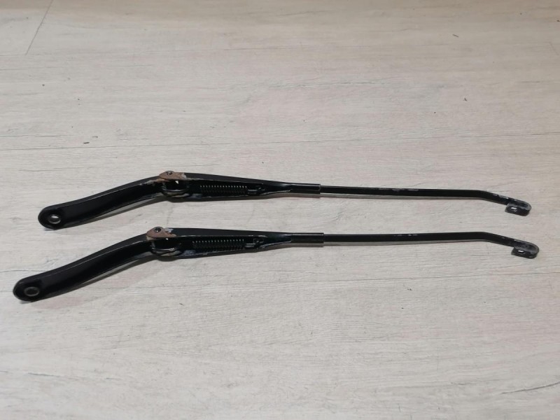 Duster №6 поводок дворников к-кт