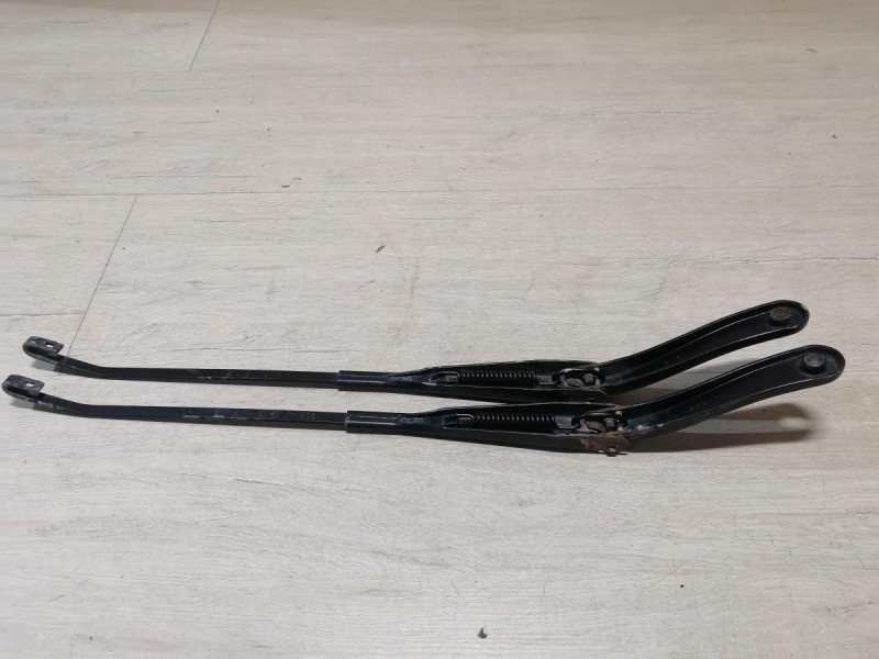 Duster №6 поводок дворников к-кт