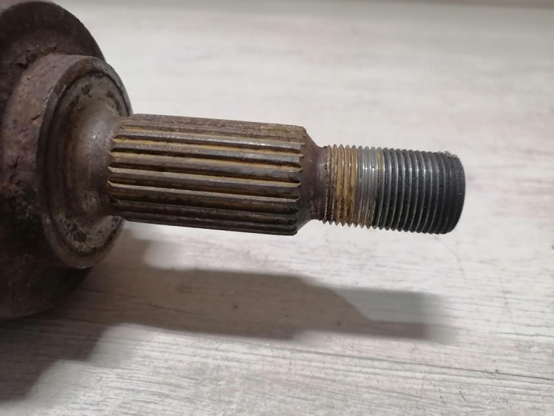 Duster №6 привод передний правый 4*4