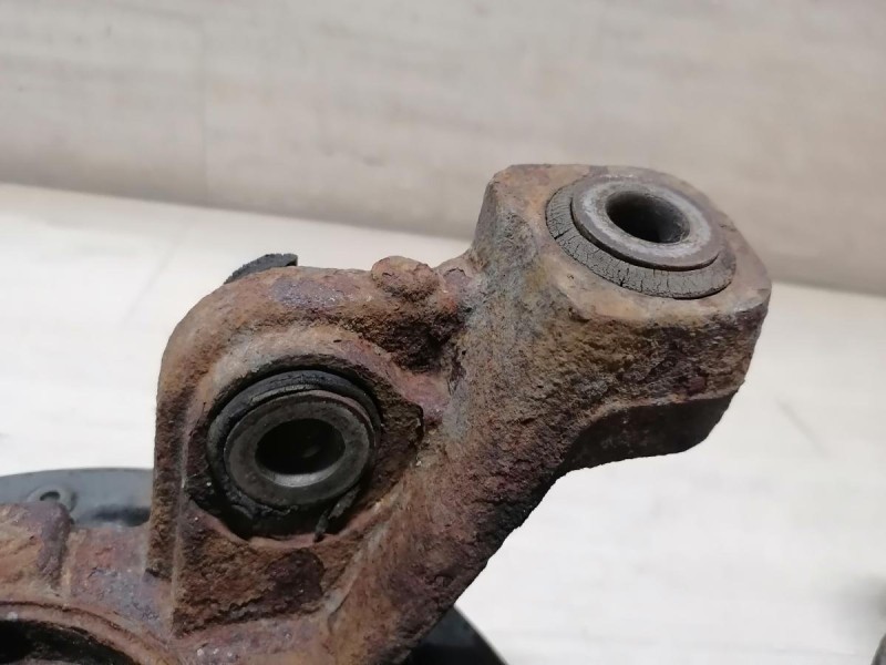 Duster №6 кулак задний левый правый ступица барабан тормозной ручник к-кт