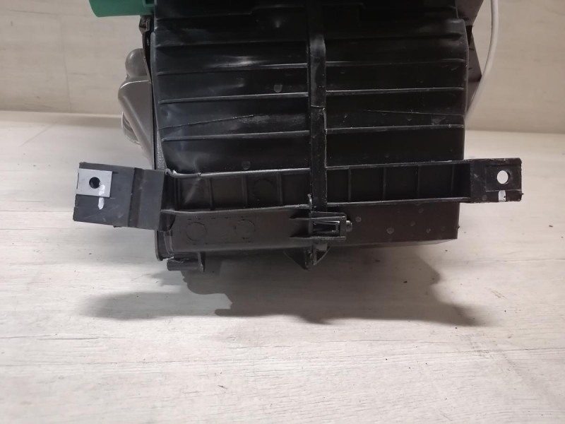 Duster №6 печка корпус под кондиционер деф