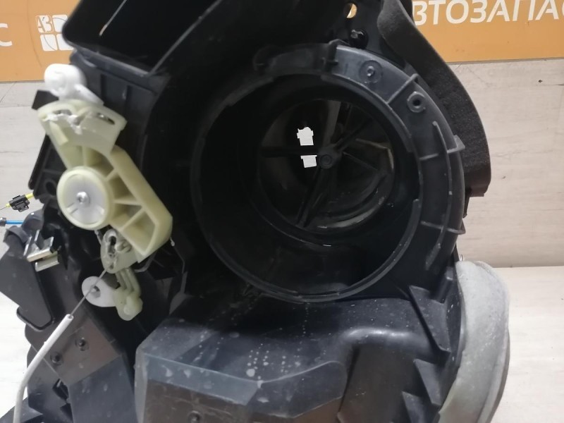 Duster №6 печка корпус под кондиционер деф