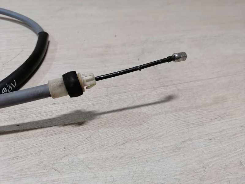 Duster №6 трос ручника