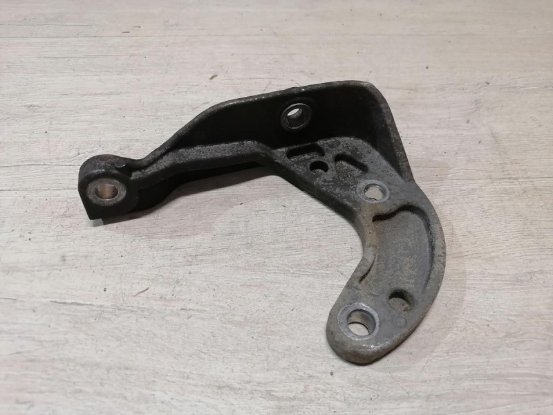 Duster №6 кронштейн раздатки