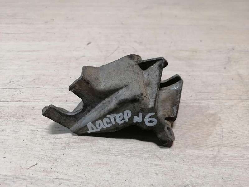 Duster №6 кронштейн фиксатор тросов кулисы мкпп