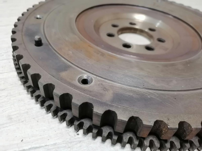 Duster №6 маховик двигателя 1.6 мкпп