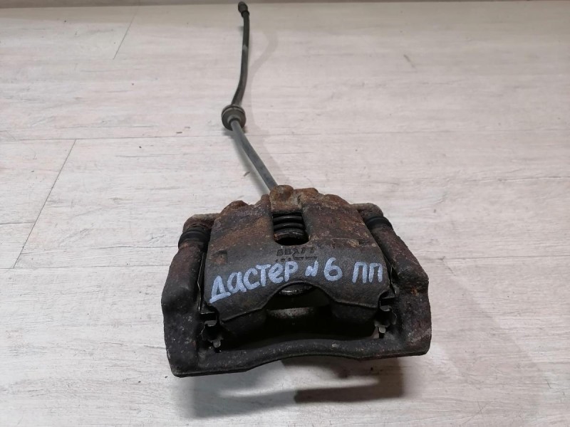 Duster №6 суппорт правый