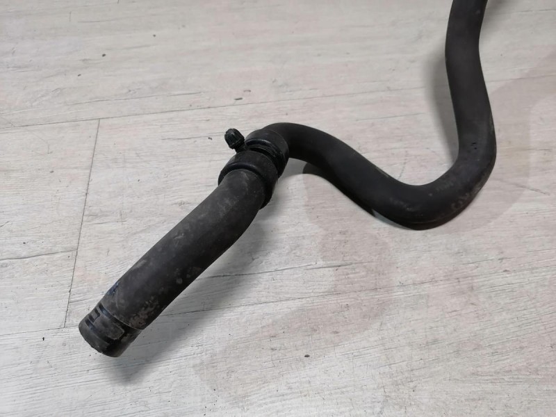 Duster №6 патрубок печки с клапаном прокачки