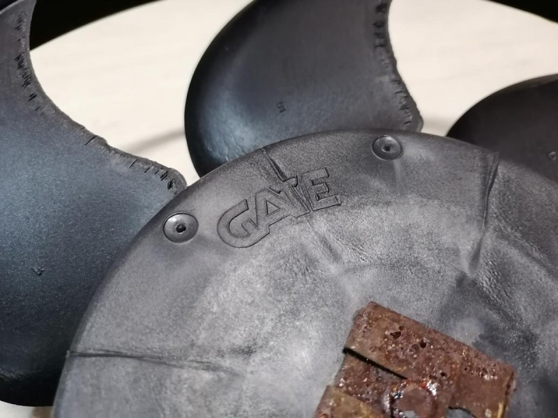 Duster №6 вентилятор охлаждения двигателя с моторчиком