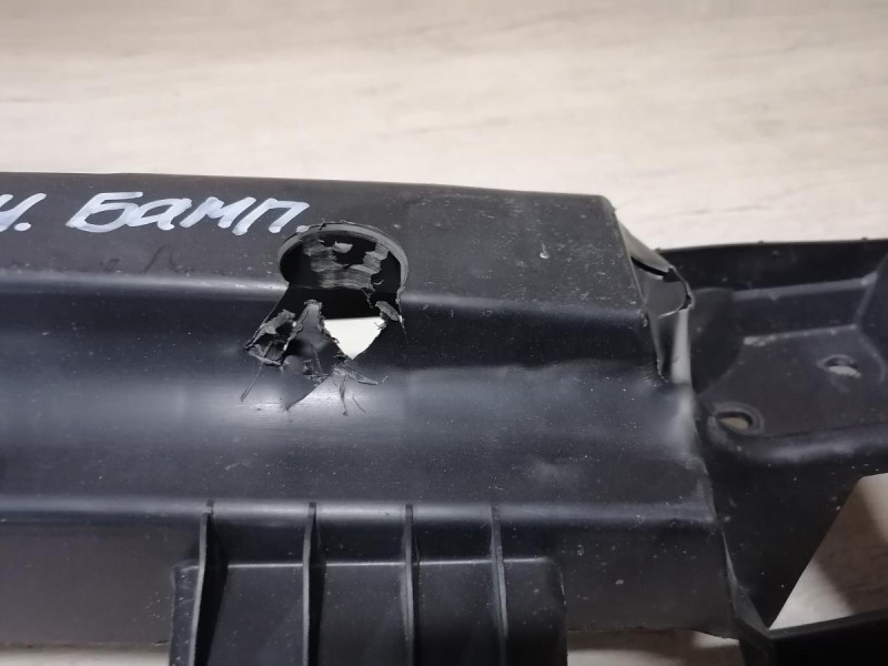 Duster №6 абсорбер заднего бампера деф