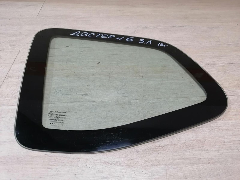 Duster №6 форточка левая 13