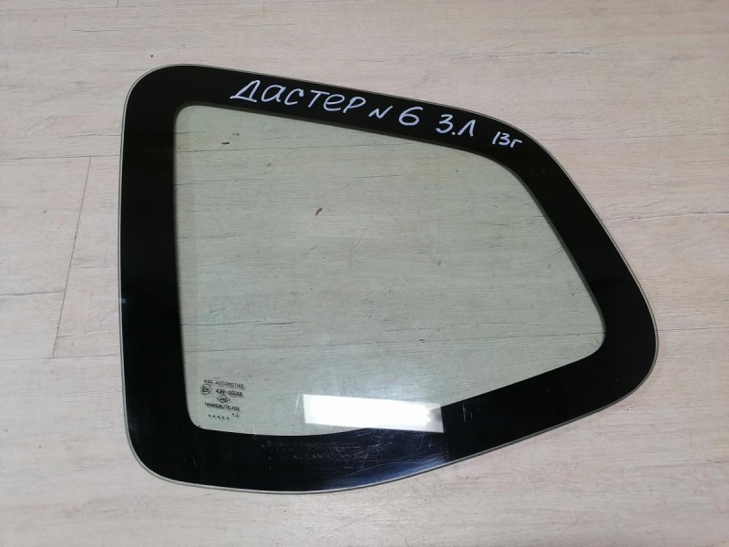 Duster №6 форточка левая 13
