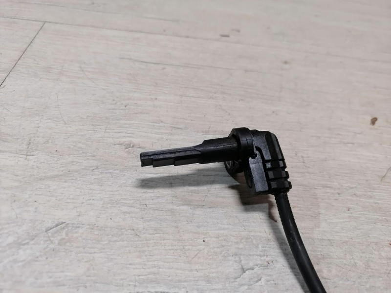 Duster №6 датчик абс передний правый