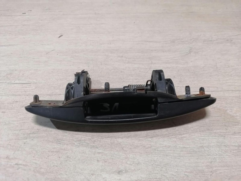 Duster №6 ручка двери наружная левая черная