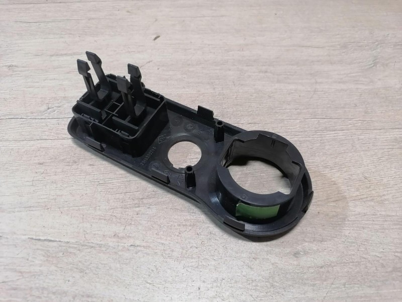 Duster №6 накладка торпедо под блок управления полным приводом