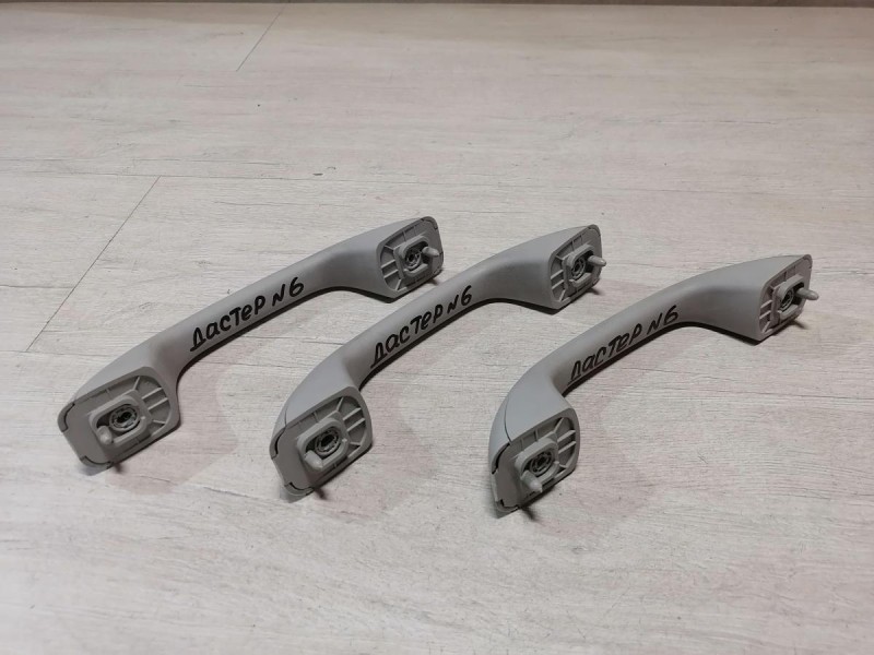 Duster №6 ручка потолка