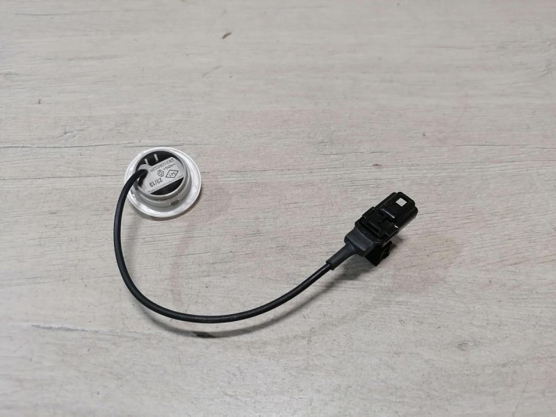 Duster №6 микрофон