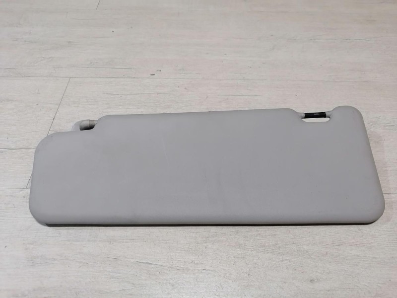 Duster №6 козырек солнцезащитный правый