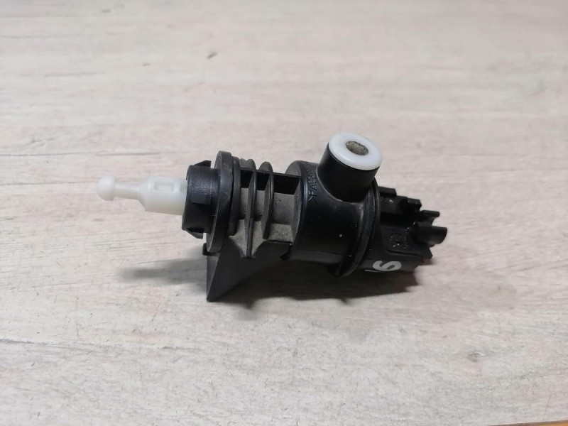 Duster №6 корректор фар