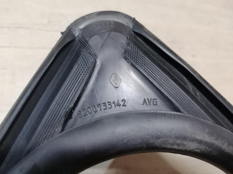 Duster №6 бархотка верхняя передняя левая