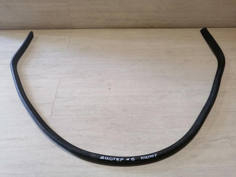 Duster №6 уплотнитель капота