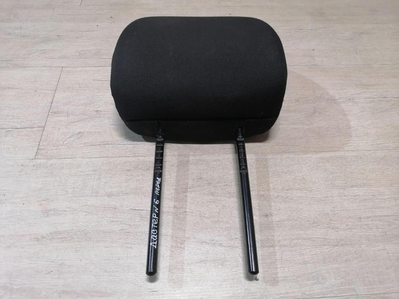 Duster №6 подголовник передний