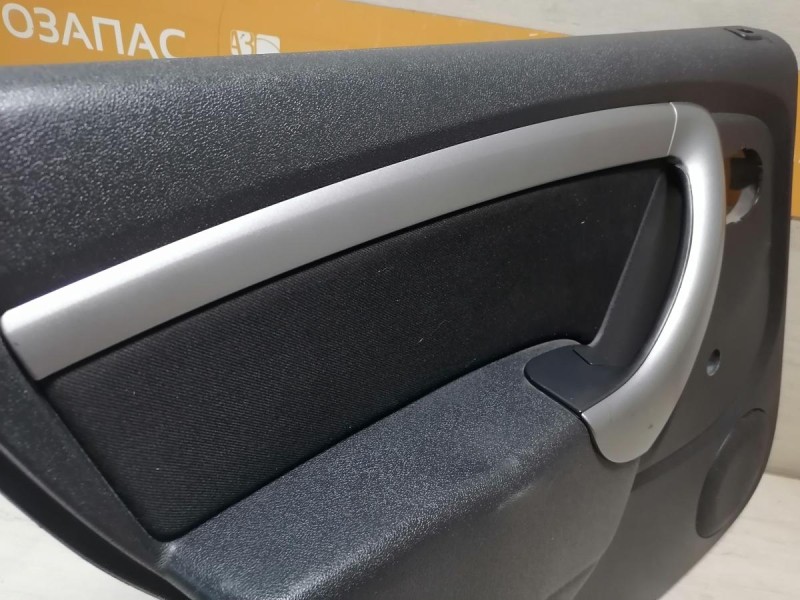 Duster №6 обшивка двери задняя левая деф